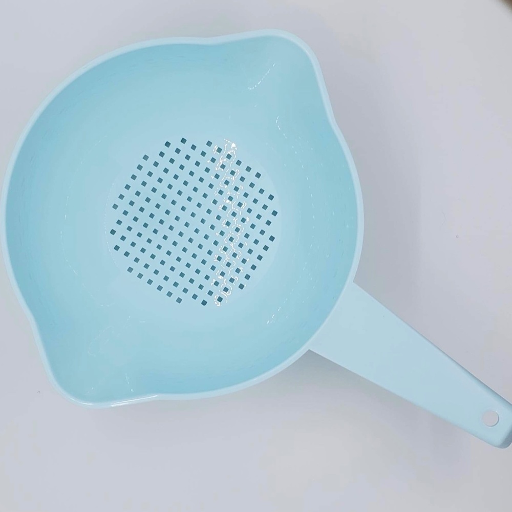 Tupperware Classic Colander New Blue - Picture 3 of 6